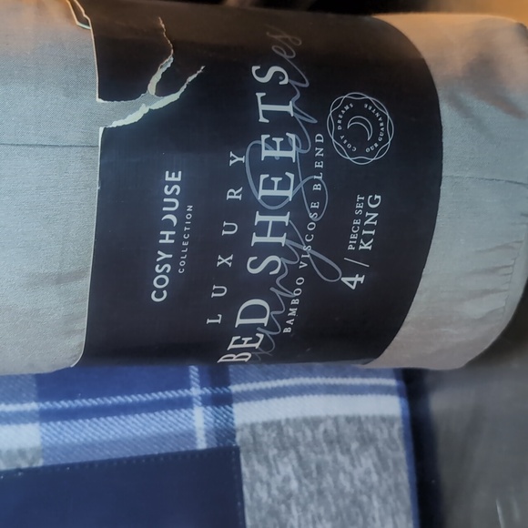 King Gap Duvet with two sets of king Cozy House sheets NWT - Picture 2 of 7